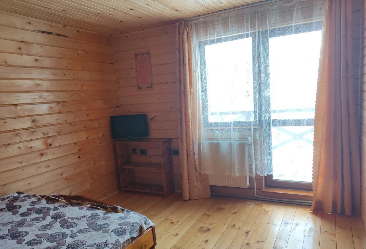 Smerekova Hata Oryavchyk Exterior foto